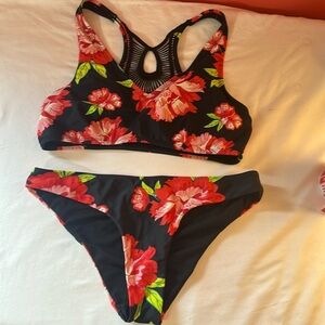 Cabana Del Sol Floral Print Bikini size large